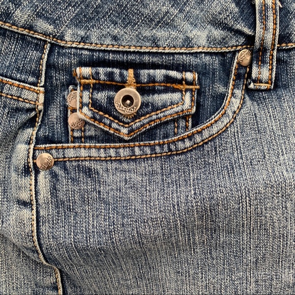 Illegal Jeans denim jean shorts size 7 - Picture 4 of 9